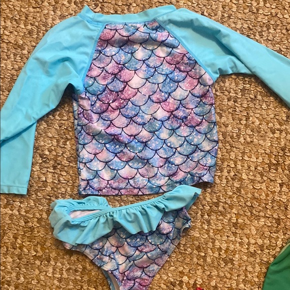 Blue and Red Rashguard Swim Set - Picture 4 of 5